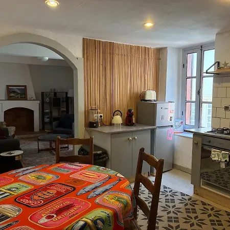Comfortable 3 Bedroom 基扬