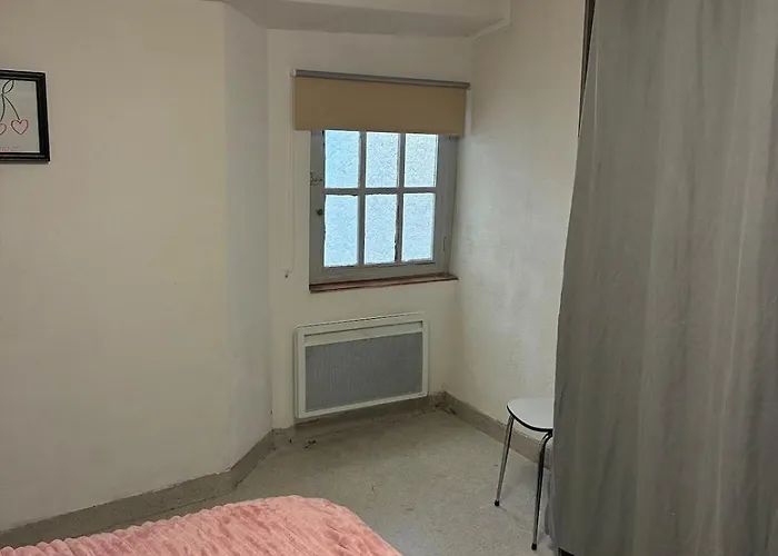 Comfortable 3 Bedroom 公寓 *